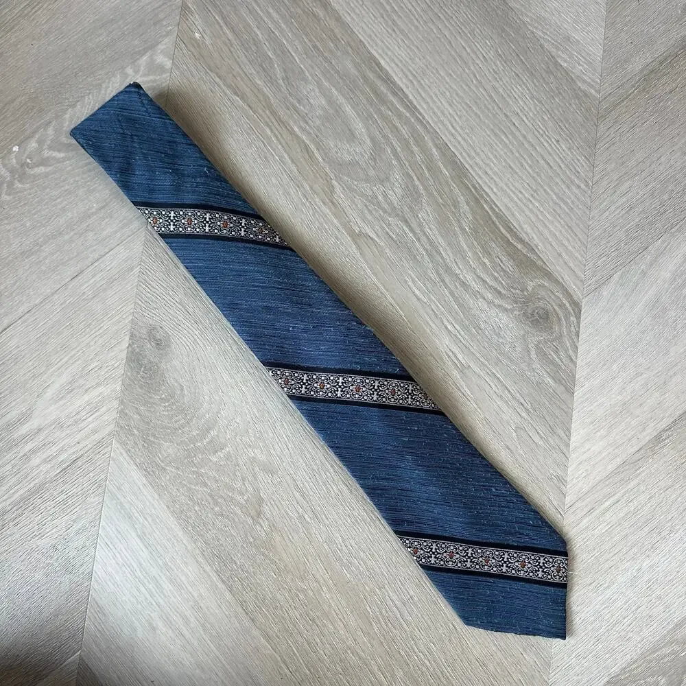 Vintage Johnny Carson Blue Diagonal Stripe Tie 70s 80s Classic Nubby